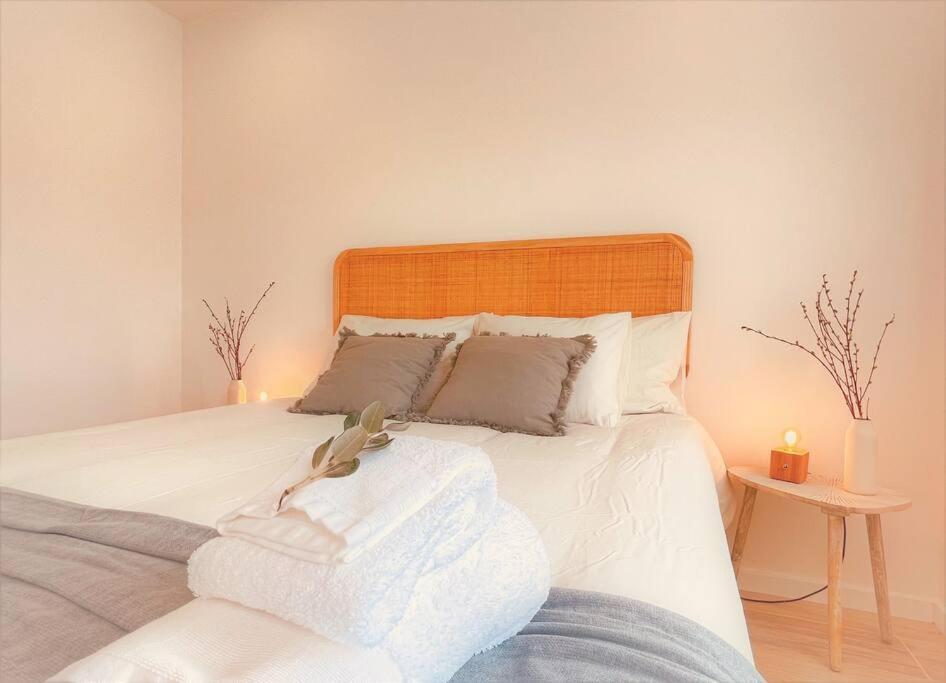 Cozy Apartment With Private Courtyard Barcarena Екстер'єр фото