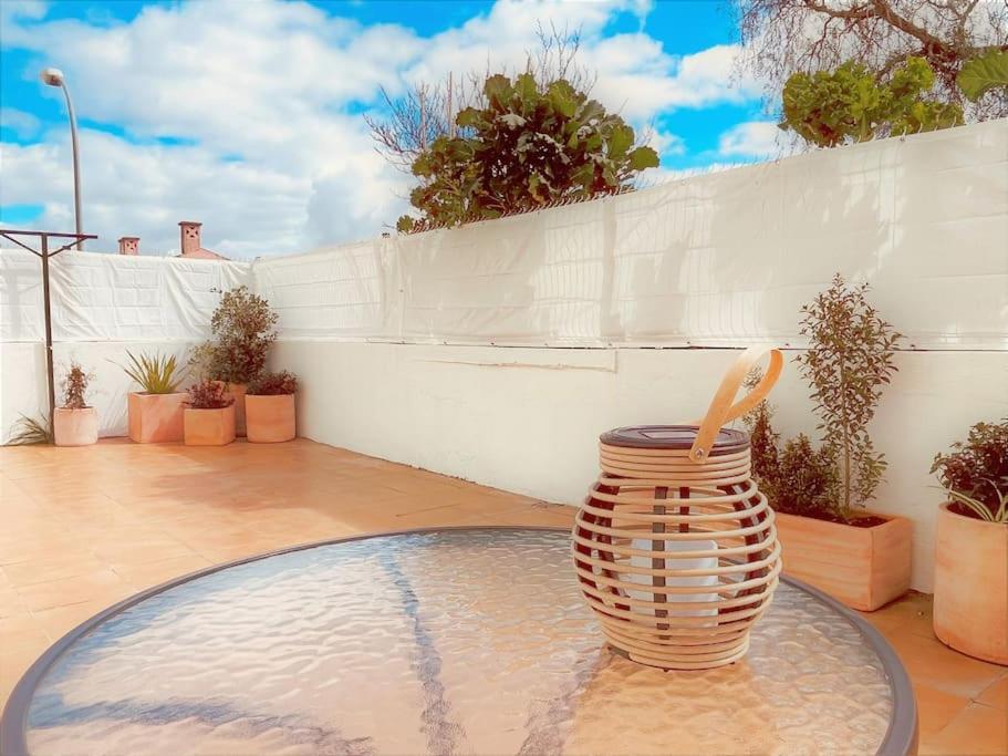 Cozy Apartment With Private Courtyard Barcarena Екстер'єр фото